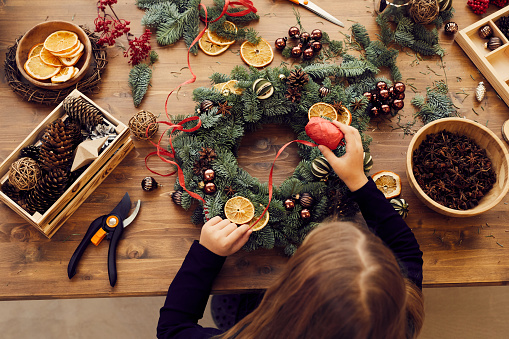 Décoration de Noël à fabriquer pour adultes - des projets ultra créatifs  pour s'offrir une déco unique